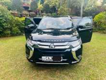 Mitsubishi Outlander 2015 SUV