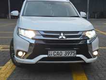 Mitsubishi Outlander 2015 SUV