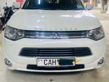 Mitsubishi Outlander 2015 SUV