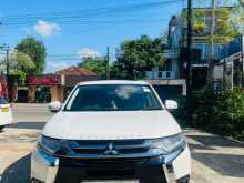 Mitsubishi Outlander 2015 SUV