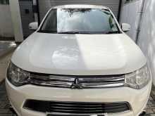 Mitsubishi Outlander 2015 SUV