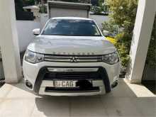 Mitsubishi Outlander 2015 SUV