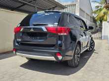 Mitsubishi Outlander 2015 SUV