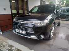 Mitsubishi Outlander 2015 SUV