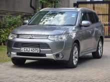 Mitsubishi Outlander 2015 SUV