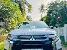 https://riyasewana.com/uploads/mitsubishi-outlander-2015-618403612741.jpg