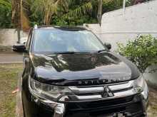 Mitsubishi Outlander 2015 SUV