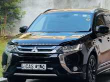 Mitsubishi Outlander 2016 SUV