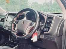 https://riyasewana.com/uploads/mitsubishi-outlander-2016-2016-3022214312024.jpg