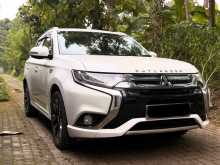 Mitsubishi Outlander 2016 SUV