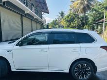 https://riyasewana.com/uploads/mitsubishi-outlander-2020415917995.jpg