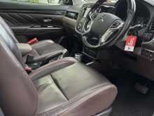 https://riyasewana.com/uploads/mitsubishi-outlander-206272122092.jpg