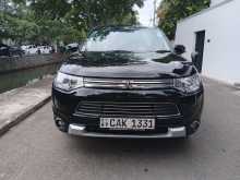 Mitsubishi Outlander 2014 SUV