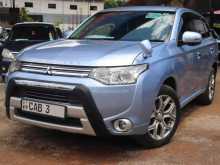 Mitsubishi Outlander 2013 SUV