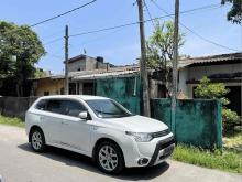 https://riyasewana.com/uploads/mitsubishi-outlander-2112090024301.jpg