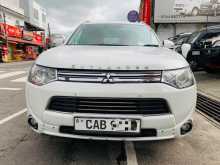 Mitsubishi Outlander 2014 SUV