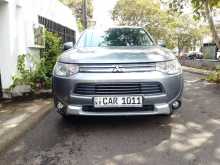 https://riyasewana.com/uploads/mitsubishi-outlander-211415991.jpg