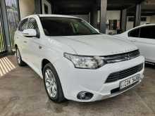 https://riyasewana.com/uploads/mitsubishi-outlander-2114337442.jpg
