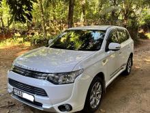 Mitsubishi Outlander 2014 SUV