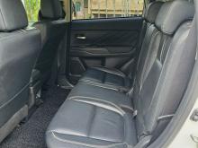 https://riyasewana.com/uploads/mitsubishi-outlander-2119464717146.jpg