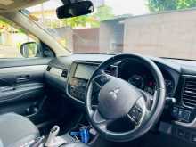 https://riyasewana.com/uploads/mitsubishi-outlander-21736434143.jpg