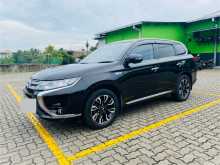 https://riyasewana.com/uploads/mitsubishi-outlander-2194415592.jpg