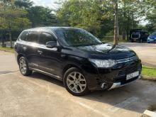 Mitsubishi Outlander PHEV G-Navi 2014 SUV