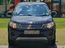 Mitsubishi Outlander 2012 SUV