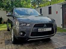 Mitsubishi Outlander 2011 SUV