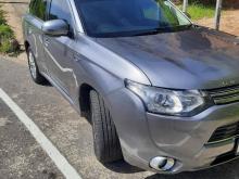 Mitsubishi Outlander 2014 SUV
