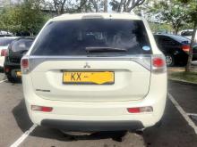 https://riyasewana.com/uploads/mitsubishi-outlander-231530166586.jpg