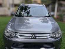Mitsubishi Outlander 2014 SUV