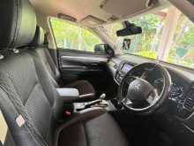 https://riyasewana.com/uploads/mitsubishi-outlander-25111002226.jpg