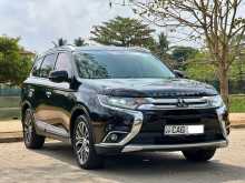 Mitsubishi OUTLANDER 2015 SUV