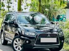 Mitsubishi Outlander 2011 SUV