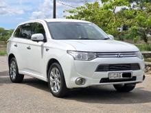 Mitsubishi Outlander 2014 SUV
