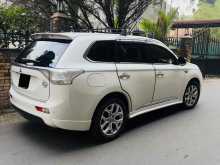 https://riyasewana.com/uploads/mitsubishi-outlander-2619584822663.jpg