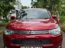 Mitsubishi Outlander 2014 SUV