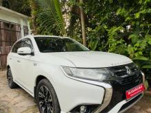 Mitsubishi OUTLANDER 2015 SUV
