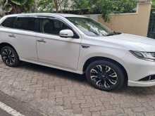 Mitsubishi Outlander 2015 SUV