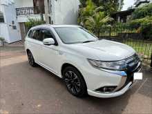 Mitsubishi Outlander 2015 SUV