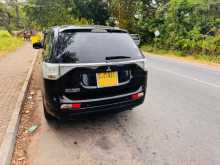 https://riyasewana.com/uploads/mitsubishi-outlander-291446214623.jpg