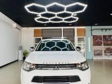 Mitsubishi Outlander 2013 SUV