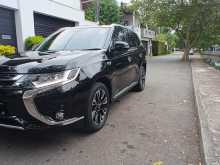 Mitsubishi Outlander NAVI PREMIUM PHEV 2016 SUV