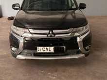 Mitsubishi Outlander 2015 SUV