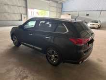 https://riyasewana.com/uploads/mitsubishi-outlander-3015033044.jpg