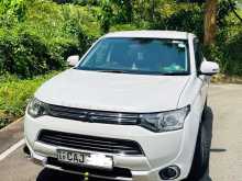 Mitsubishi Outlander 2014 SUV