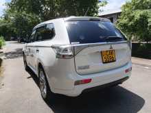 https://riyasewana.com/uploads/mitsubishi-outlander-413024422.jpg