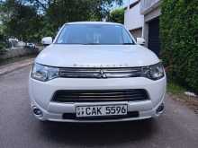 Mitsubishi Outlander 2014 SUV