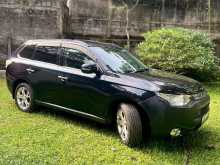 https://riyasewana.com/uploads/mitsubishi-outlander-41511174682.jpg